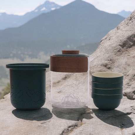 Travel Mountain Teapot Set - Four Cups - Travel Pack